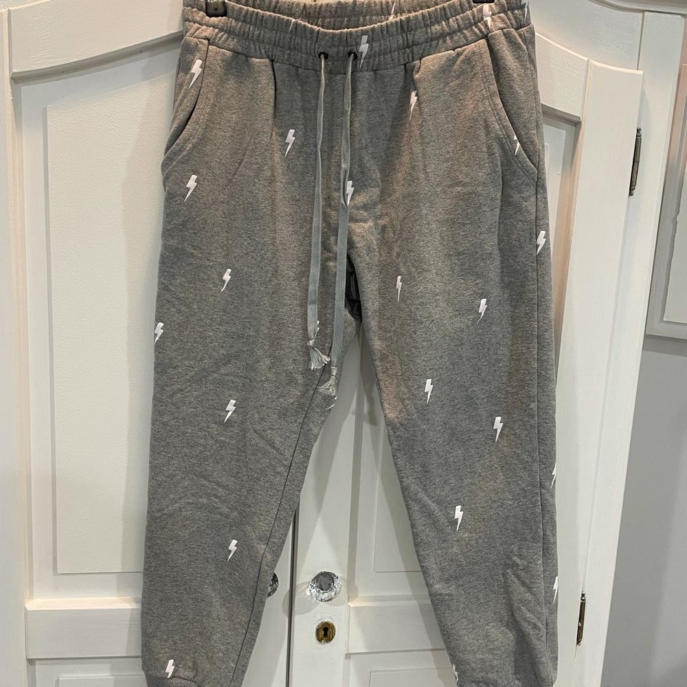 Storia grey and white lightning bolt sweatpants